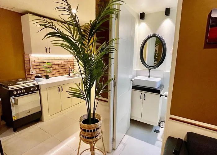 Hunter's Stylish 2br With Full Kitchen Near Sm North Edsa Manila
